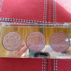 Milani blush trio palette